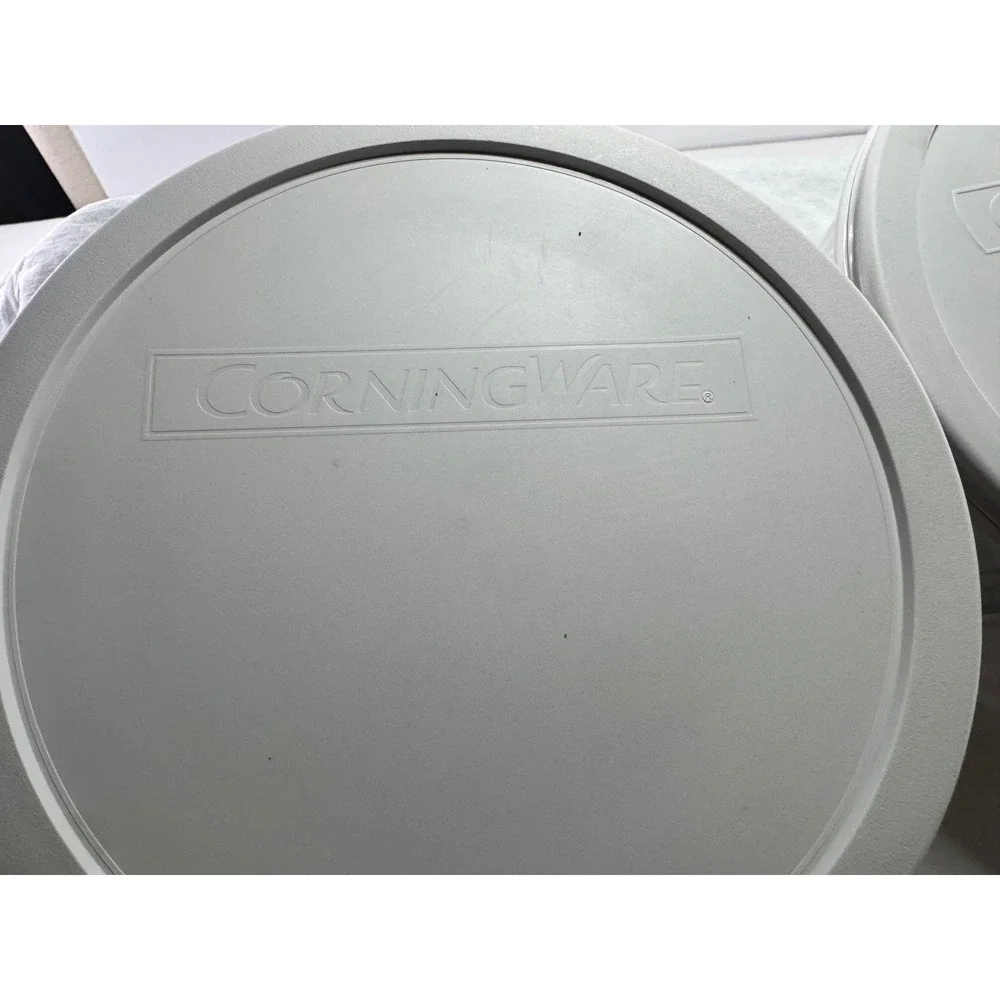 CorningWare French White Stoneware Bakeware Set‎ Fluted Bowls and Lids 7 Piece